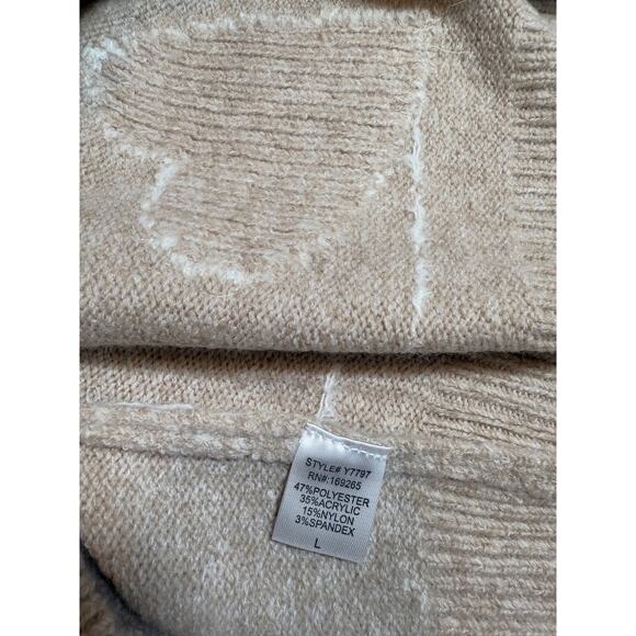 Threaded Leaf Women’s Beige Sweater With White Heart Appliqués Size L - Picture 7 of 8